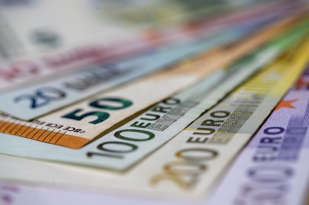 Usvojen zakon: Euro postaje službena valuta u Hrvatskoj prvog dana 2023. godine