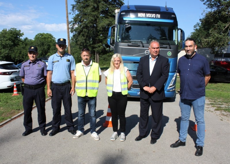 Provedena edukativno preventivna aktivnost �Stani.Pogledaj.Mahni.� 