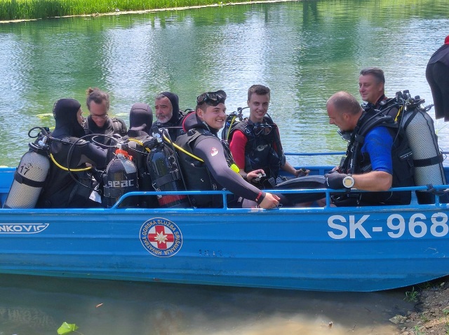 Požeški ronioci u eko akciji čišćenja rijeke Mrežnice