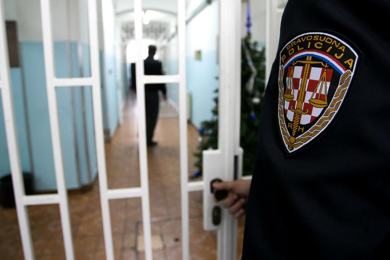 Iz zatvora u Osijeku pobjegla dvojica zatvorenika