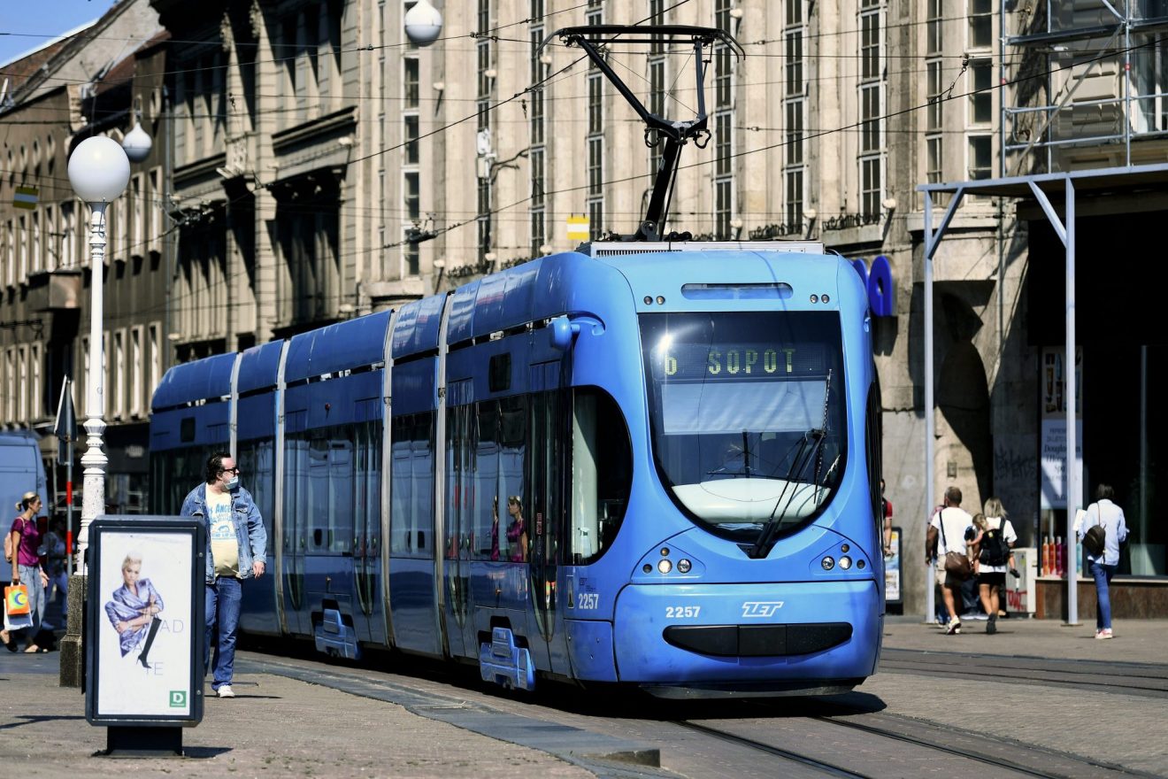 Krađa tramvaja u Zagrebu: Sjeo u tramvaj i odvezao se