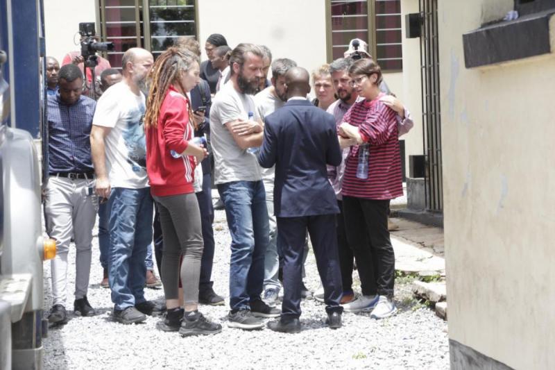 Sve je jasno o posvojiteljima osim odgovora na tri pitanja 