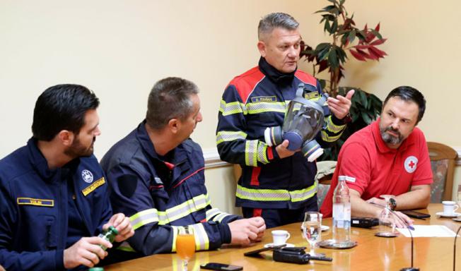 U ponedjeljak u Osijeku i općinama koje su bile zahvaćene gustim crnim dimom neće biti nastave