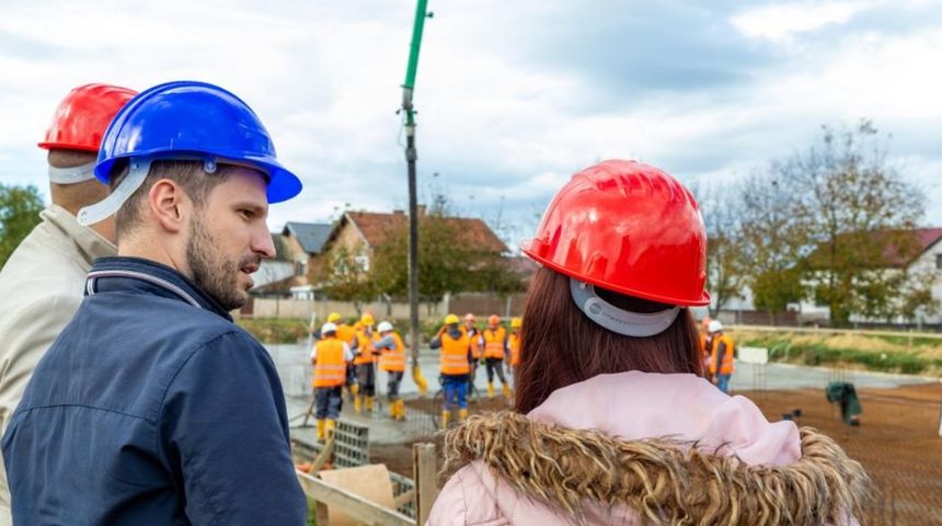 Gradonačelnik Osijeka posjetio gradilište dječjeg vrtića u Tenji i najavio izgradnju novih