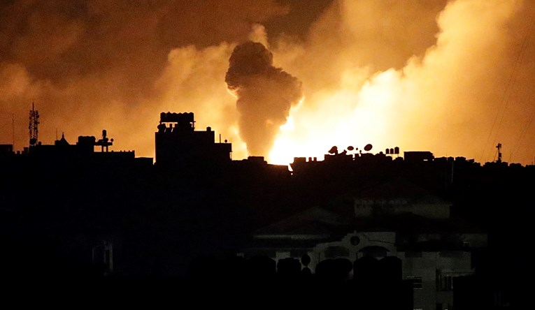 Izraelci noćas upali u Gazu. 'Ovakve razmjere bombardiranja nismo doživjeli'