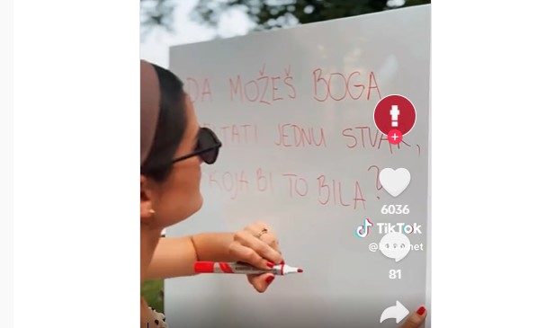 Postavila je ploču u centru Zagreba i tražila ljude da napišu što bi htjeli pitati Boga