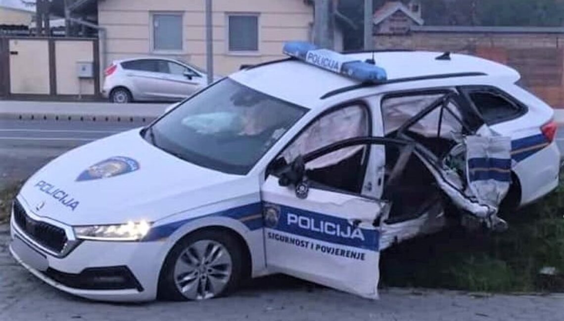 Treća prometna nesreća policajaca u tjedan dana: Vozilo MUP-a oštećeno na makadamskoj cesti