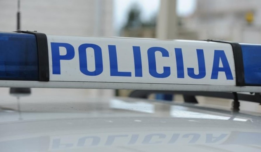 Tragedija u Tovarniku: Policajac umro u prostorijama prihvatnog centra